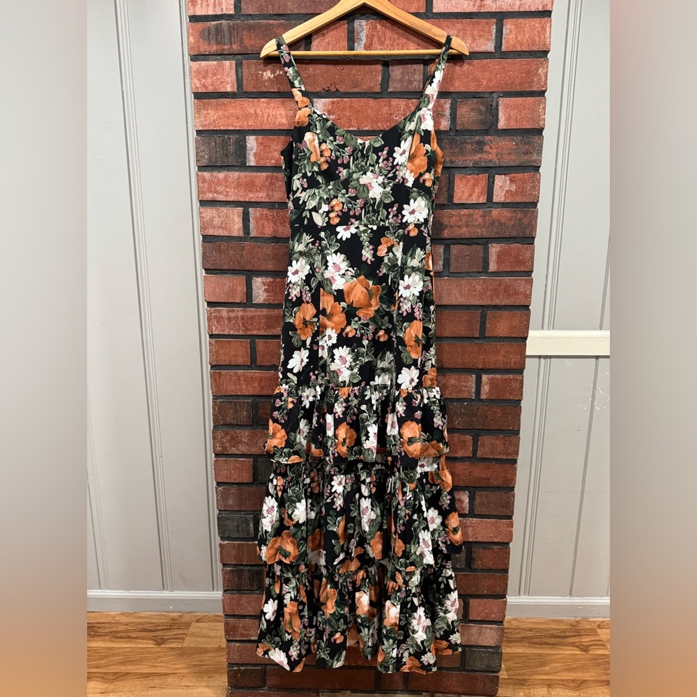 Abercrombie & Fitch black floral tiered maxi - Picture 3 of 16